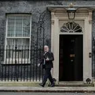 Παραιτήθηκε και ο γενικός γραμματέας της κυβέρνησης Στάρμερ