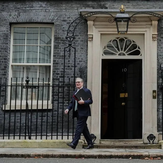 Παραιτήθηκε και ο γενικός γραμματέας της κυβέρνησης Στάρμερ