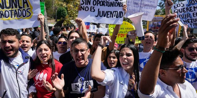 Βενεζουέλα: “Δεν φοβόμαστε”- Χιλιάδες άνθρωποι στους δρόμους