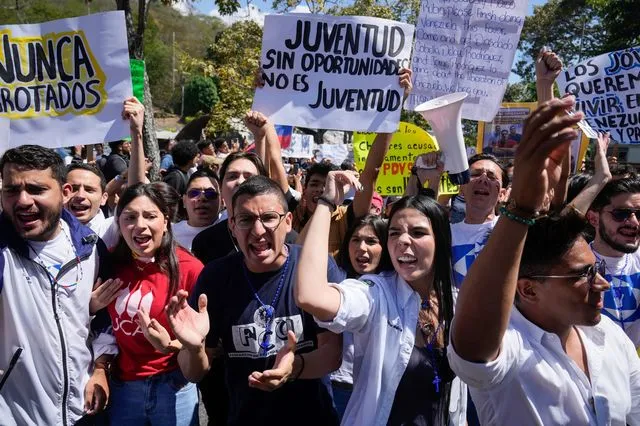 Βενεζουέλα: “Δεν φοβόμαστε”- Χιλιάδες άνθρωποι στους δρόμους