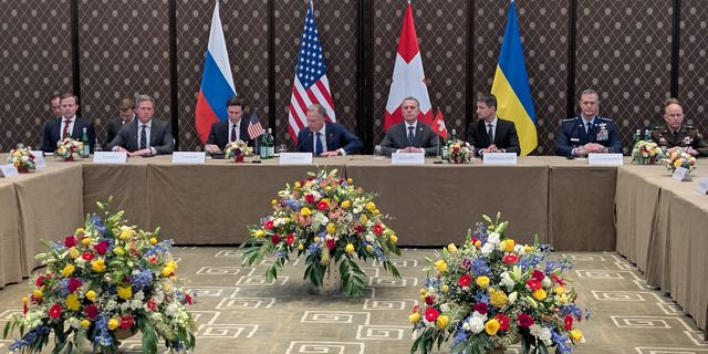 H αμερικανική αντιπροσωπεία παρακολουθεί τον επόμενο γύρο τριμερών συνομιλιών μεταξύ των Ηνωμένων Πολιτειών, Ουκρανίας και Ρωσίας για τον πόλεμο Ρωσίας-Ουκρανίας στη Γενεύη, Ελβετία, την Τρίτη, 17 Φεβρουαρίου 2026.