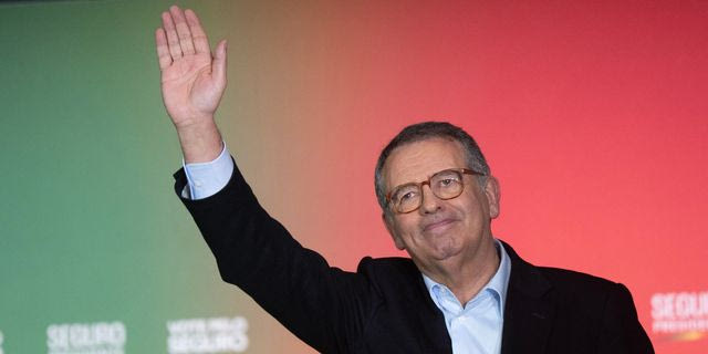 Εκλογές στην Πορτογαλία: Μεγάλη νίκη για τον κεντροαριστερό Seguro απέναντι στην ακροδεξιά