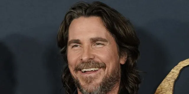 O Christian Bale