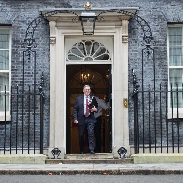 Παραιτήθηκε ο επικεφαλής του επιτελείου του Κιρ Στάρμερ μετά τον Μάντελσον