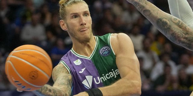 Ο Ντίλαν Οσετκόφσκι