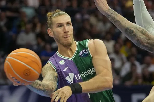 Ο Ντίλαν Οσετκόφσκι