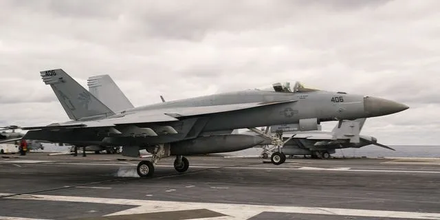 Ο Τραμπ σφίγγει τον κλοιό γύρω από το Ιράν – Οι 10 ημέρες που θα κρίνουν τα πάντα