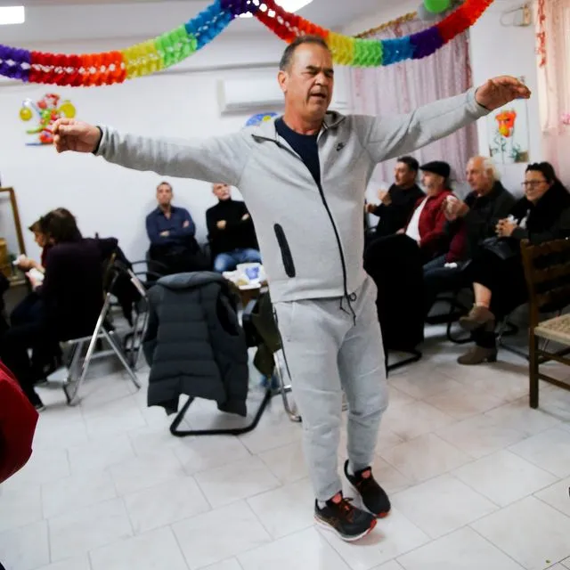 “Ο Καζαντζίδης είναι ο πατέρας μας”. Όσα έγιναν στην κοπή πίτας του επίσημου συλλόγου του