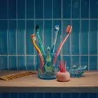 Νέα στρατηγική συνεργασία Ομίλου Σαράντη με το Jordan με “ορίζοντα” τα φαρμακεία