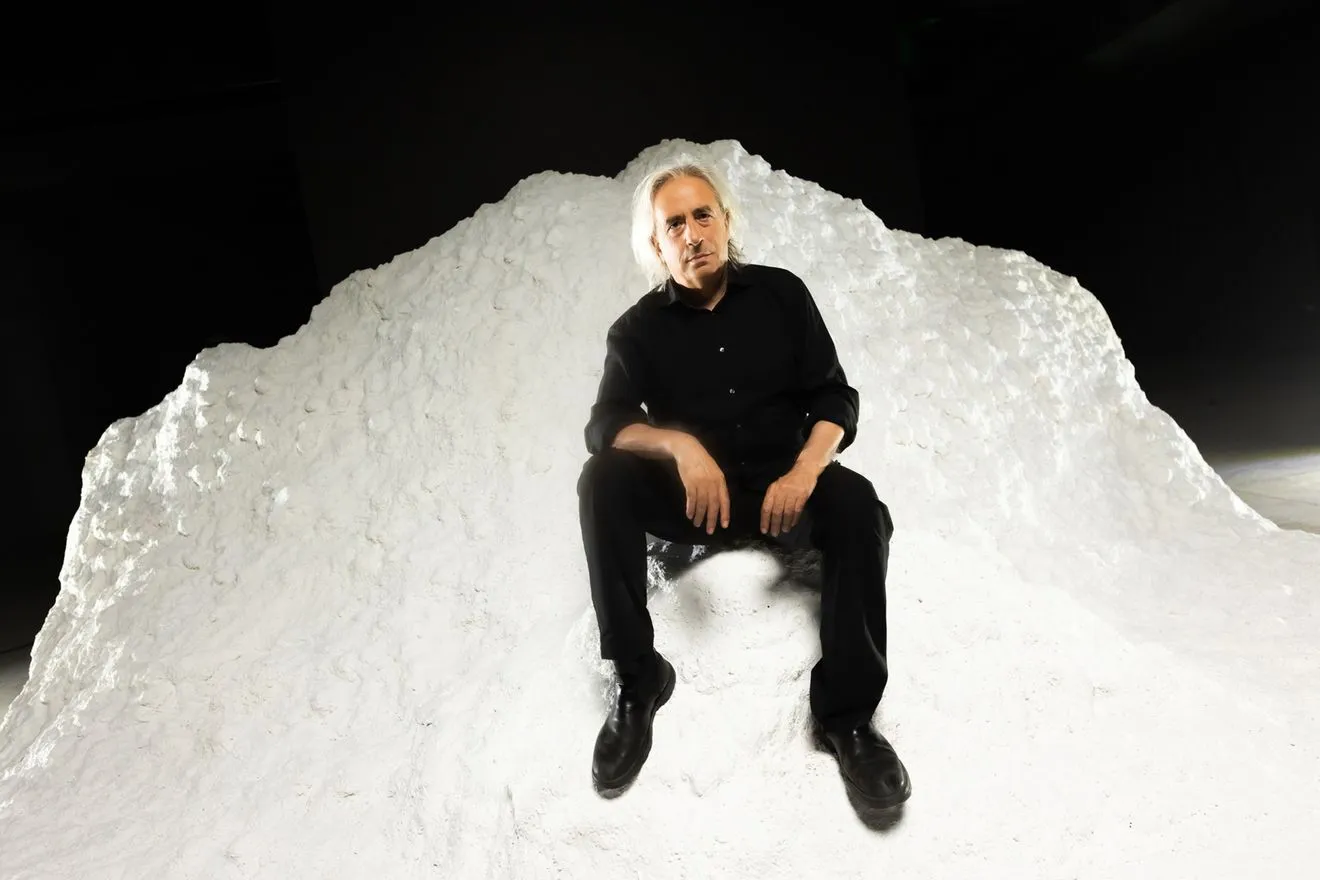 Ο Γιάννης Αγγελάκας φέρνει στη Στέγη “Το Μπλουζ του Μικρού Πρίγκιπα”