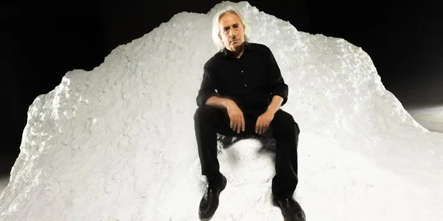 Ο Γιάννης Αγγελάκας φέρνει στη Στέγη “Το Μπλουζ του Μικρού Πρίγκιπα”