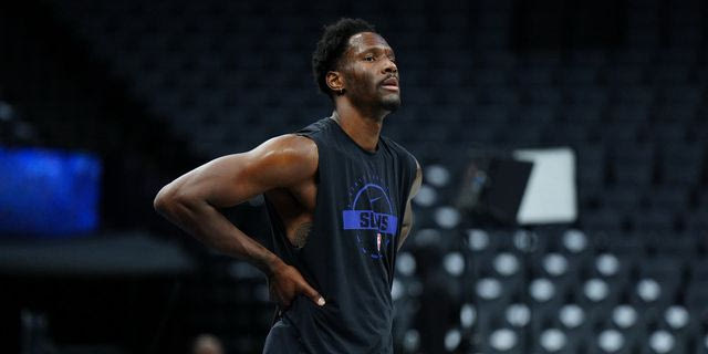 Ο Nigel Hayes-Davis
