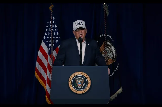 Τραμπ προς Ιρανούς: “Όταν τελειώσουμε να αναλάβετε την κυβέρνηση”