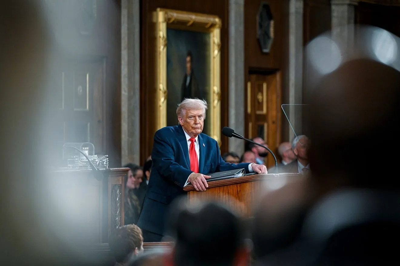 Ο Τραμπ έσπασε ρεκόρ διάρκειας και fake news στο Κογκρέσο