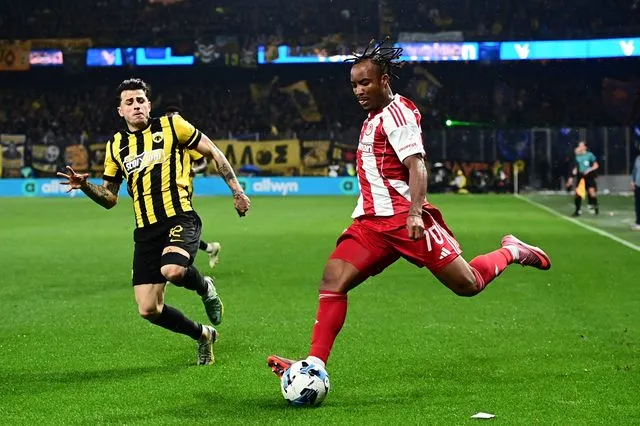 Ο Ολυμπιακός τα βρήκε με τον Μαρτίνς: Ανανεώνει το συμβόλαιό του