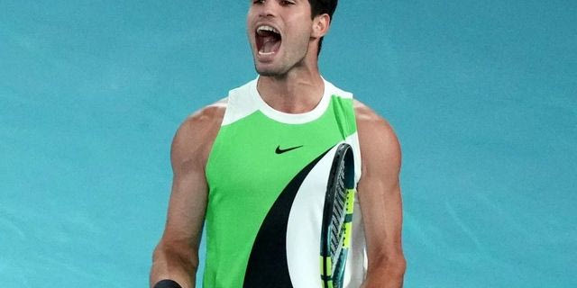 Αλκαράθ – Τζόκοβιτς 3-1: Ο μεγαλοπρεπής Ισπανός νίκησε με ανατροπή τον Σέρβο και έγραψε ιστορία με την κατάκτηση του Australian Open