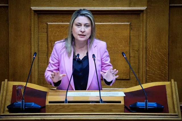 Η Αλεξοπούλου δεν απολογείται για το “τσάμπα πέθανε” – “Δεν απευθυνόμουν στους πολίτες”