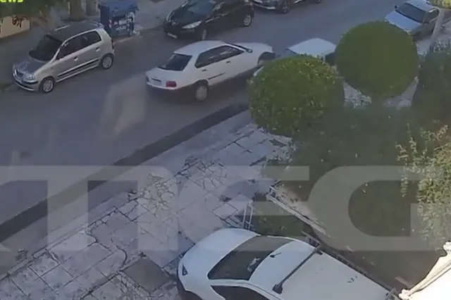 Άλιμος: Μεθυσμένη οδηγός έπεσε πάνω σε 11 οχήματα – Βίντεο