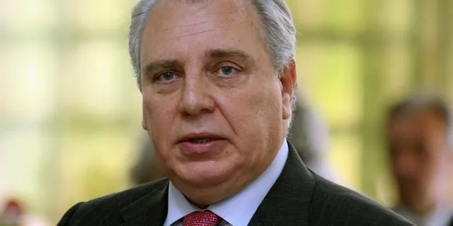 Aναστάσης Παπαληγούρας