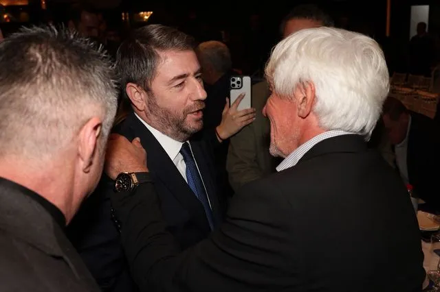 “Διαιτητή, σφύρα για Αλλαγή”: Το TikTok βίντεο του Νίκου Ανδρουλάκη