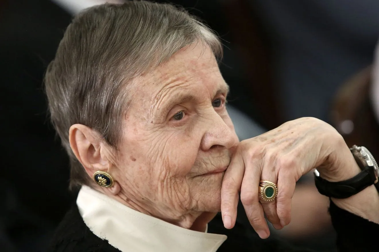 Ο πολιτικός κόσμος αποχαιρετά την Ελένη Γλύκατζη-Αρβελέρ – “Η Ελλάδα υποκλίνεται”