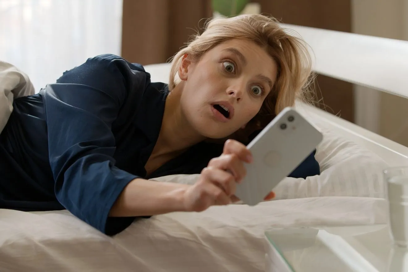 Αργείς στα ραντεβού σου; Απενοχοποιήσου! Τι λέει η ψυχολογία για εσένα