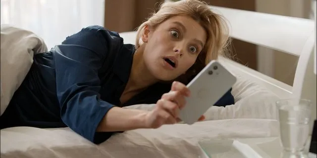 Αργείς στα ραντεβού σου; Απενοχοποιήσου! Τι λέει η ψυχολογία για εσένα