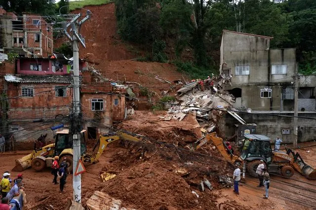 Καταστροφικές πλημμύρες και κατολισθήσεις στη Βραζιλία – Τουλάχιστον 30 νεκροί