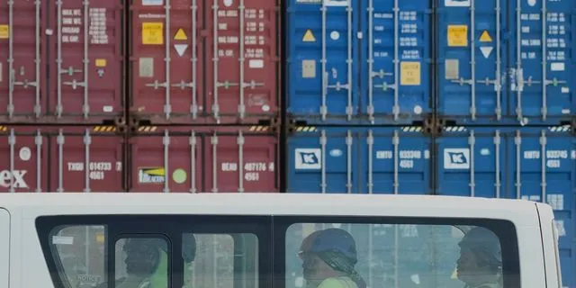 Δασμοί: Το “Plan B” του Τραμπ φέρνει νέο “χάος” στην οικονομία των ΗΠΑ