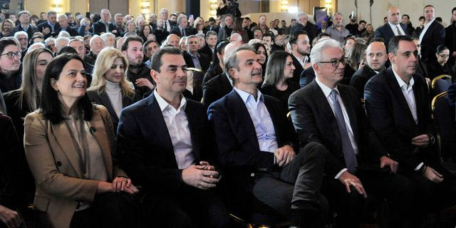 Προσυνεδριακός διάλογος ΝΔ: Ενός λεπτού σιγή στη μνήμη των θυμάτων του ναυαγίου στη Χίο