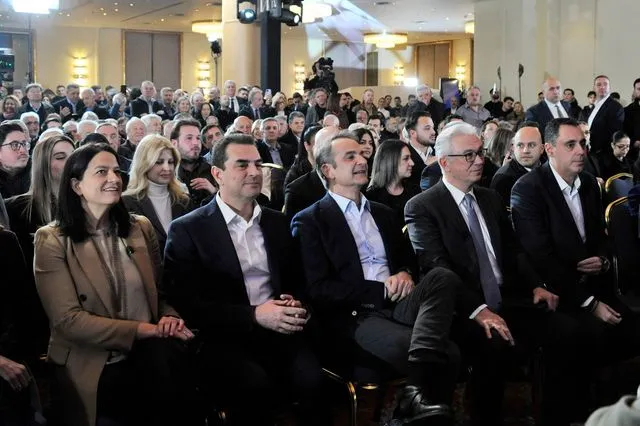 Προσυνεδριακός διάλογος ΝΔ: Ενός λεπτού σιγή στη μνήμη των θυμάτων του ναυαγίου στη Χίο