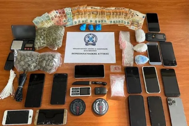 Εξαρθρώθηκε κύκλωμα διακίνησης κοκαΐνης και κάνναβης στην Βορειοανατολική Αττική