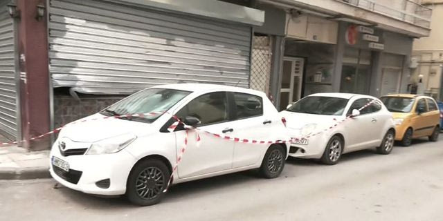 Θεσσαλονίκη: Δύο γκαζάκια εξερράγησαν έξω από το Ελευθεριακό Στέκι “Βικτουάρ”