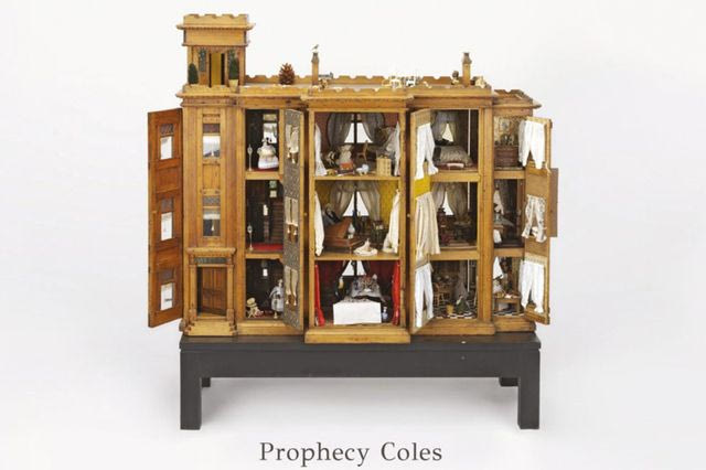 Ο απρόσκλητος επισκέπτης του παρελθόντος και η σιωπηλή κληρονομιά του τραύματος