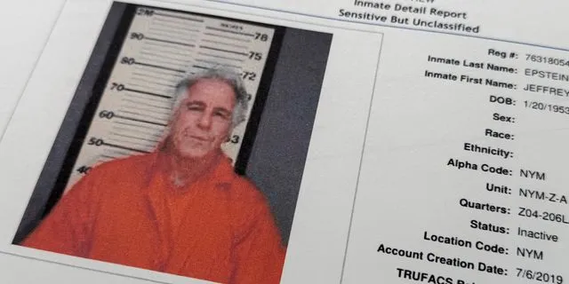 Έπσταϊν: Η “sweetheart deal”, η φυλακή που έμοιαζε με ξενοδοχείο και το SUV με κρεβάτι