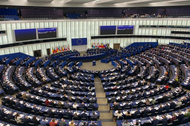 Η Ευρωβουλή καταδικάζει την Τουρκία για απελάσεις ξένων δημοσιογράφων