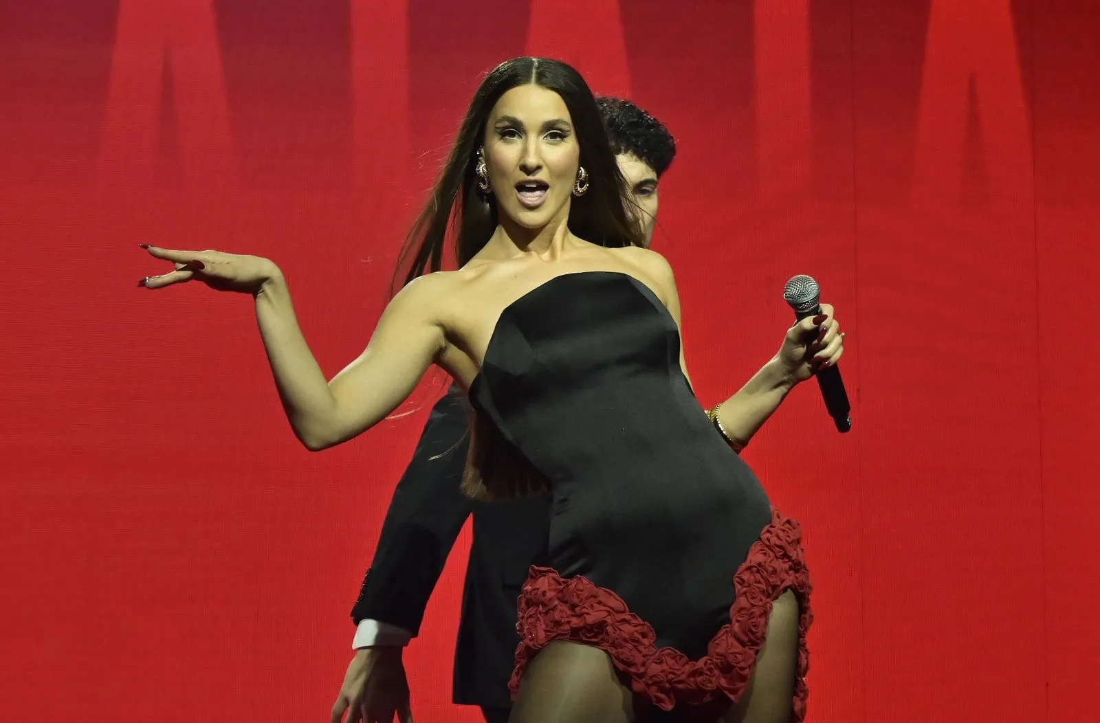 Evangelia για Eurovision: “Δεν τρελαίνομαι για το πλαίσιο του διαγωνισμού”