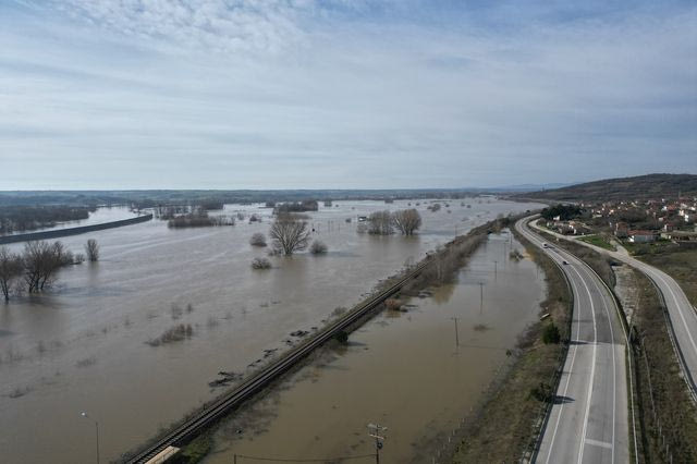 Σε “κόκκινο συναγερμό” ο Έβρος λόγω πλημμυρικού κινδύνου