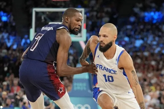 Ολυμπιακός: Ο Φουρνιέ απάντησε σε σχόλιο του Ντουράντ για τη διαφορά μπασκετικής ισχύος