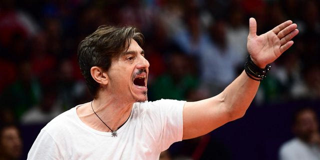 Γιαννακόπουλος: “Εγώ σε αυτό το τραπεζάκι, τον Μάιο θα βάλω το ευρωπαϊκό”