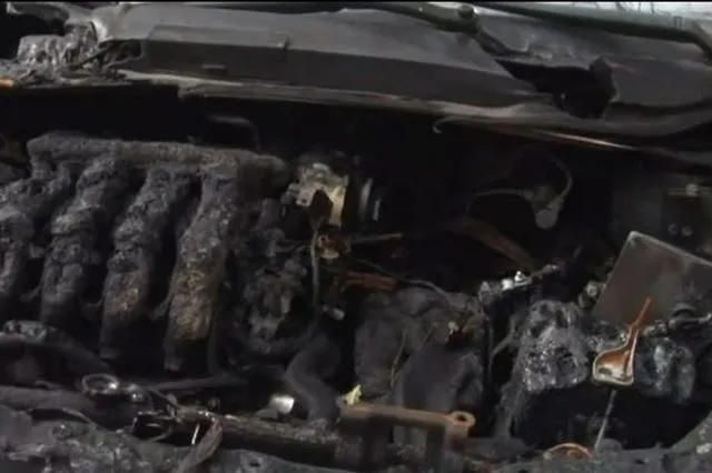 Νέο βίντεο – ντοκουμέντο με τη δασκάλα γιόγκα που ανατίναζε αυτοκίνητα για εκδίκηση