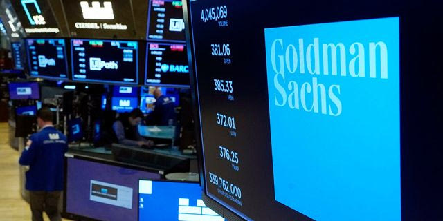 Παραιτήθηκε η επικεφαλής νομική σύμβουλος της Goldman Sachs στη σκιά του σκανδάλου Έπσταϊν