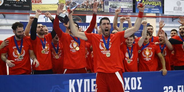 ΑΕΚ – Ολυμπιακός 29-33: Οι ερυθρόλευκοι κυριάρχησαν στο τέλος και κατέκτησαν το Κύπελλο