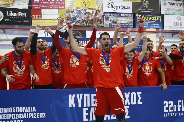 ΑΕΚ – Ολυμπιακός 29-33: Οι ερυθρόλευκοι κυριάρχησαν στο τέλος και κατέκτησαν το Κύπελλο