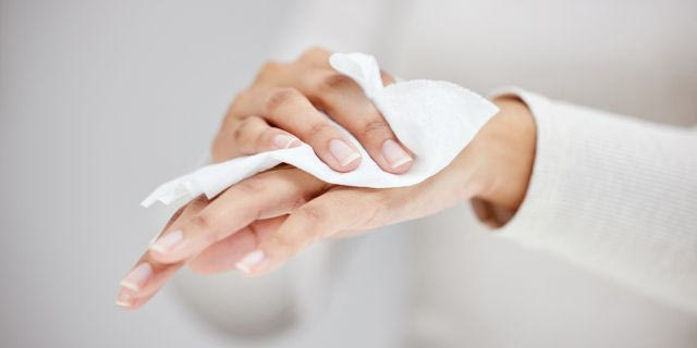 Βρετανία: Ένας θάνατος από μολυσμένα υγρά μαντήλια