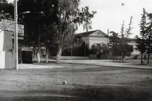 Παίζοντας μπάλα για τους 200 και το Σκοπευτήριο της Καισαριανής