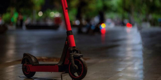 Τροχαίο στη λεωφόρο Αλεξάνδρας – ΙΧ συγκρούστηκε με πατίνι