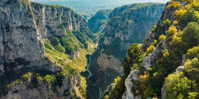 Ζαγόρι: Χειμερινές αποδράσεις με φόντο την πολυτέλεια