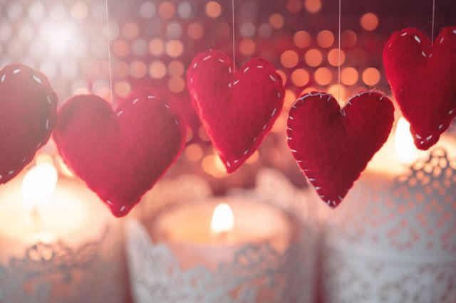 Galentine’s Day: Τι είναι και γιατί οι γυναίκες την προτιμούν από το Valentine’s