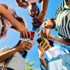 Οι έφηβοι χρησιμοποιούν τα AI chatbot όχι -μόνο- γι’ αυτό που νομίζεις